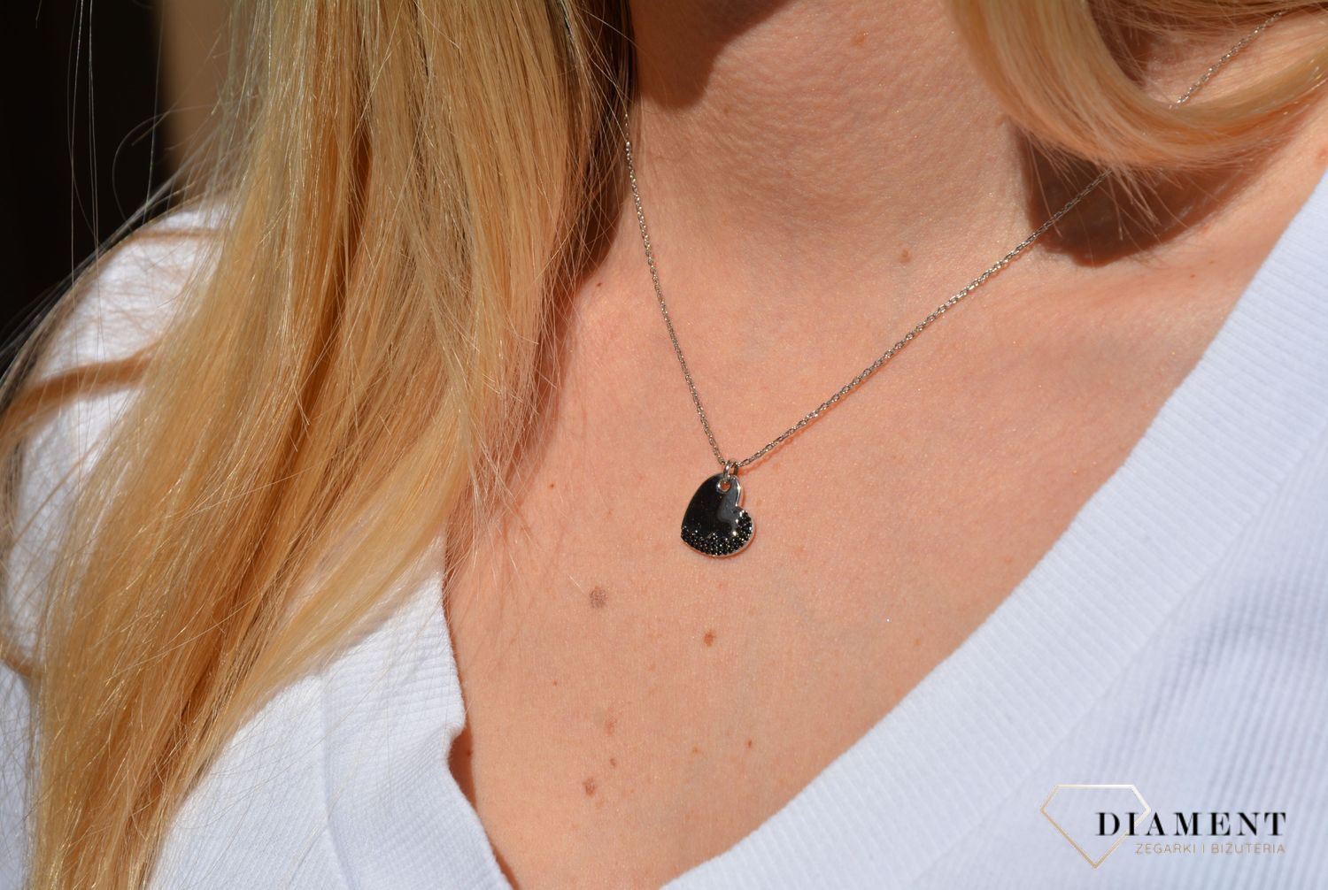 Naszyjnik serce z czarnymi cyrkon. Dall'Acqua N YB 246 079 1.jpg